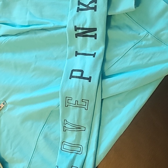 Pink Active wear - Picture 2 of 5